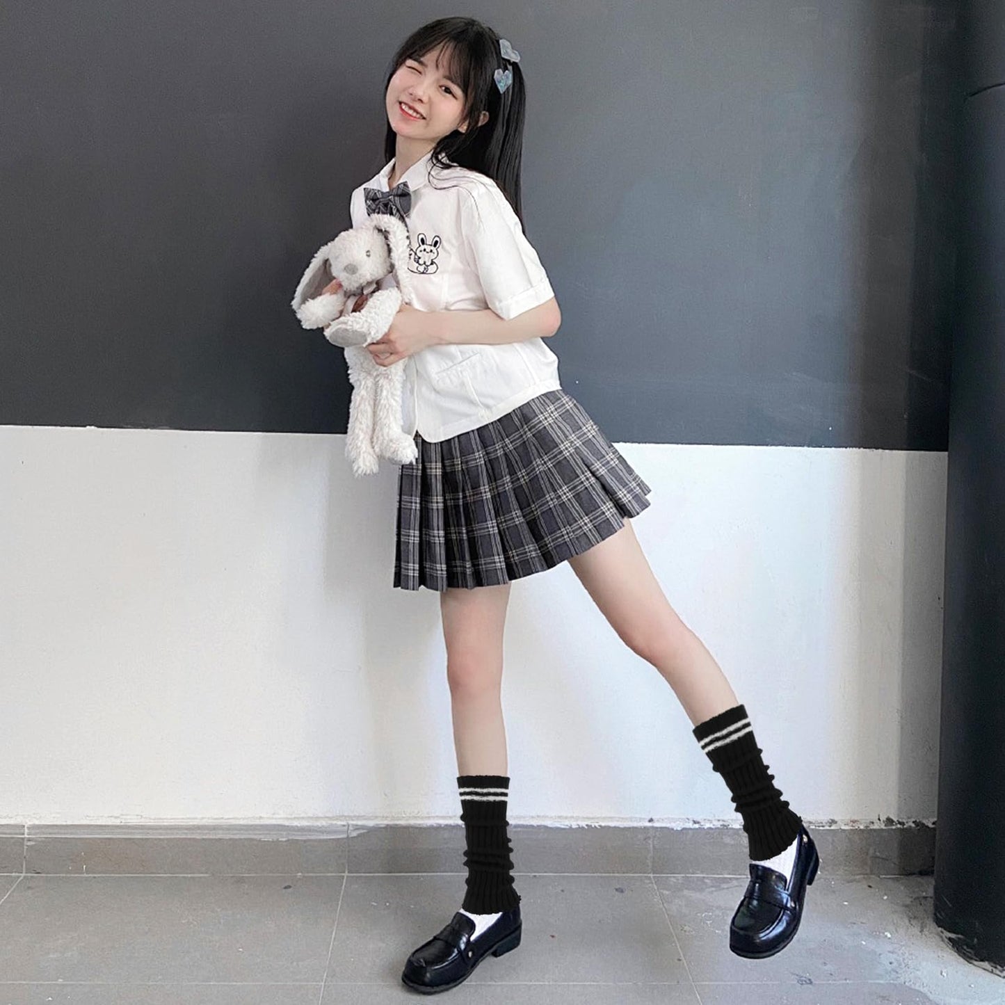 Junely Leg Warmers for Women Cute Leg Warmer Knit Legwarmers Kawaii Slouchy Grunge Emo Cutecore Japanese Harajuku Lolita Accessories Black White